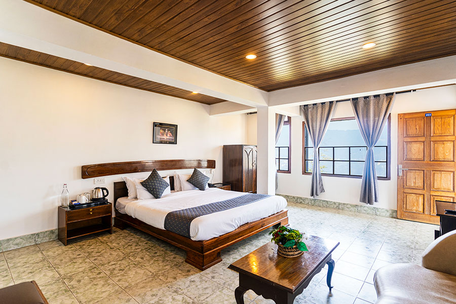 Executive King Mountain View Room With Balcony